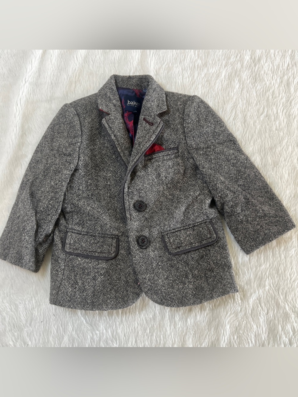 Baker by Ted Baker Gray Tweed Blazer with attached Red Pocket square
